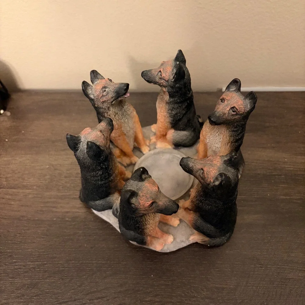 Continental‎ Creations German Shepherd Circle Dog Figurine Resin Vintage 2002